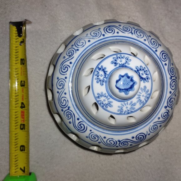 Ceramic Blue/White Incense Container - Picture 2 of 6